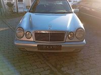 Gebraucht Mercedes E280 Elegance 204 PS (150 kW) 1999 Silber Limousine