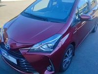 Gebraucht Toyota Yaris Hybrid Club 75 PS (55 kW) 2019 Rot Limousine