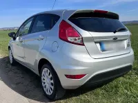 Gebraucht Ford Fiesta Trend 75 PS (55 kW) 2015 Silber Kleinwagen