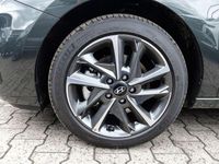 Gebraucht Hyundai i30 Advantage 140 PS (102 kW) 2024 Cypress green / mic Kombi