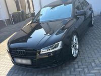 Gebraucht Audi A8 Comfort 258 PS (189 kW) 2014 Schwarz Limousine