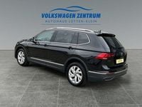 Gebraucht VW Tiguan Allspace Life 150 PS (110 kW) 2024 Deep black perleffekt (metallic) SUV