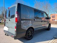 Gebraucht Renault Trafic 150 PS (110 kW) 2022 Grau Van / Kleinbus