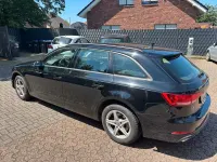 Gebraucht Audi A4 Basis 150 PS (110 kW) 2019 Schwarz Kombi