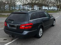Gebraucht Mercedes E250 Elegance 204 PS (150 kW) 2011 Grau Kombi