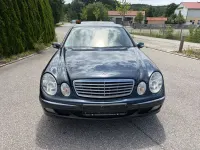 Gebraucht Mercedes E220 Elegance 150 PS (110 kW) 2004 Schwarz Limousine