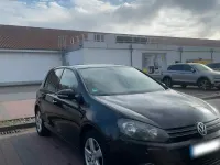 Gebraucht VW Golf VI 105 PS (77 kW) 2011 Schwarz Kleinwagen