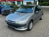 Gebraucht Peugeot 206 75 PS (55 kW) 2005 Silber Kleinwagen