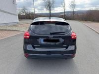 Second-hand Ford Focus 150 CP (110 kW) 2015 Negru Berlinǎ