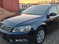 Gebraucht VW Passat 140 PS (102 kW) 2013 Blau Kombi