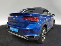 Gebraucht VW T-Roc Cabriolet Move 116 PS (85 kW) 2024 Ravennablau metallic/schwarz Cabrio