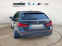Gebraucht BMW 530e 292 PS (214 kW) 2023 Sophistograu brillanteffekt Kombi