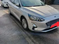 Gebraucht Ford Focus Titanium 125 PS (91 kW) 2020 Silber Kombi