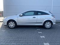 Gebraucht Opel Astra GTC 90 PS (66 kW) 2009 Grau Limousine