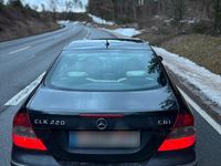 Gebraucht Mercedes CLK220 150 PS (110 kW) 2009 Schwarz Coupé