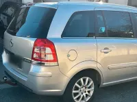 Gebraucht Opel Zafira 110 PS (80 kW) 2009 Silber Van / Kleinbus