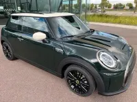 Gebraucht Mini Cooper SE Resolute Edition 135 kW (184 PS) 2023 Grün Kleinwagen