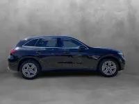 Gebraucht Mercedes GLC200 AMG line 204 PS (150 kW) 2025 Metalliclack obsidianschwarz SUV