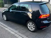 Gebraucht VW Golf VII 125 PS (91 kW) 2018 Schwarz Kleinwagen