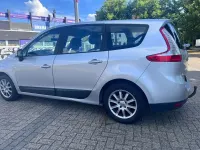 Gebraucht Renault Scénic III Dynamique 106 PS (77 kW) 2011 Silber Van / Kleinbus