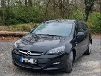Gebraucht Opel Astra 101 PS (74 kW) 2015 Schwarz Kombi