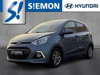 Gebraucht Hyundai i10 Passion 67 PS (49 kW) 2016 Hellblau Kleinwagen