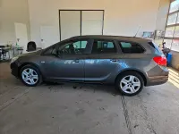 Gebraucht Opel Astra 115 PS (84 kW) 2011 Grau Kombi
