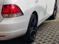 Gebraucht VW Golf VI 105 PS (77 kW) 2010 Weiß Kleinwagen