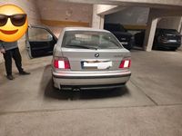 Gebraucht BMW 323 95 PS (69 kW) 1998 Silber Limousine