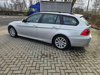 Gebraucht BMW 320 Advantage 177 PS (130 kW) 2008 Titansilber metallic Kombi
