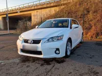Gebraucht Lexus CT200h 136 PS (100 kW) 2011 Weiß Kleinwagen
