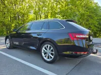 Gebraucht Skoda Superb SportLine 179 PS (131 kW) 2018 Schwarz Kombi
