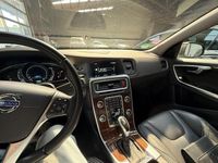Gebraucht Volvo V60 Momentum 181 PS (133 kW) 2014 Schwarz Kombi