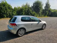 Gebraucht VW Golf VI 105 PS (77 kW) 2012 Silber Kleinwagen