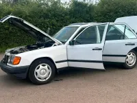 Gebraucht Mercedes E300 1984 Weiß Limousine