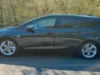 Gebraucht Opel Astra 136 PS (100 kW) 2016 Grün Kombi