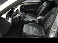 Gebraucht VW Passat Elegance 200 PS (147 kW) 2023 Grau Kombi
