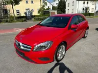 Gebraucht Mercedes A180 Urban 122 PS (89 kW) 2015 Rot Limousine