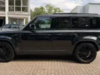 Gebraucht Land Rover Defender S 241 PS (177 kW) 2020 Santorini black SUV