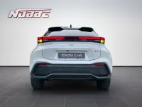 Gebraucht Toyota C-HR 140 PS (102 kW) 2025 Platinumweiss perleffekt/schwa SUV