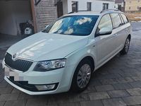 Gebraucht Skoda Octavia Joy 150 PS (110 kW) 2016 Weiß Kombi