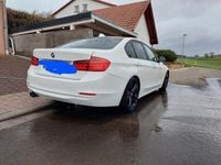 Gebraucht BMW 330 Performance 258 PS (189 kW) 2014 Weiß Limousine