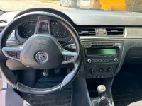 Gebraucht Skoda Rapid Active 86 PS (63 kW) 2014 Weiß Kleinwagen