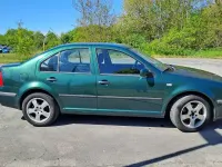 Second-hand VW Bora 105 CP (77 kW) 2000 Verde Berlinǎ