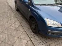 Gebraucht Ford Focus 101 PS (74 kW) 2008 Blau Kleinwagen