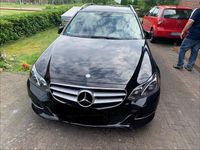 Gebraucht Mercedes E220 Avantgarde 170 PS (125 kW) 2013 Schwarz Kombi