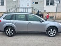 Gebraucht Subaru Outback 167 PS (122 kW) 2011 Grau Kombi
