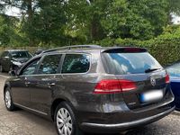 Gebraucht VW Passat 140 PS (102 kW) 2012 Braun Kombi
