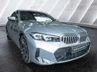 Neu BMW 330e M Sport 292 PS (214 kW) 2026 Grau Limousine