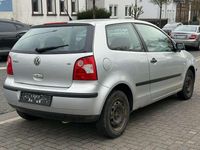 Gebraucht VW Polo Trendline 64 PS (47 kW) 2003 Silber Limousine